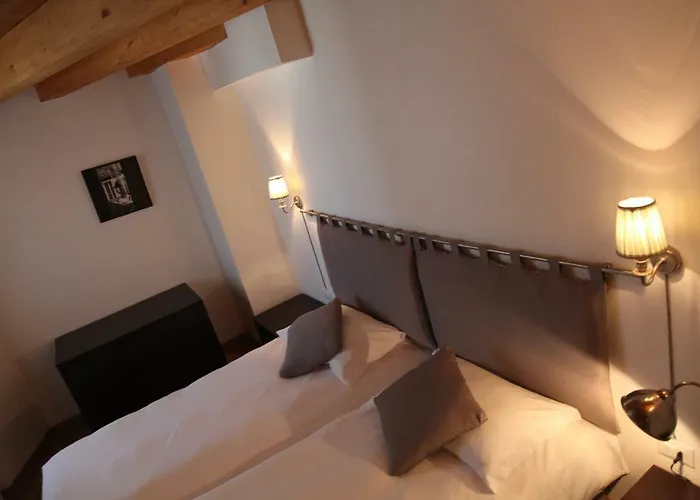 מלון דירות Trauner Collection 4*